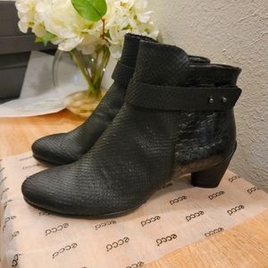 New Ecco Scultpured 45 Black Buffed Silver Booties Size EU 40 US 9-9.5
